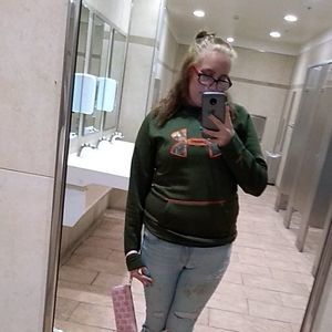 Meet your Posher, Teresa